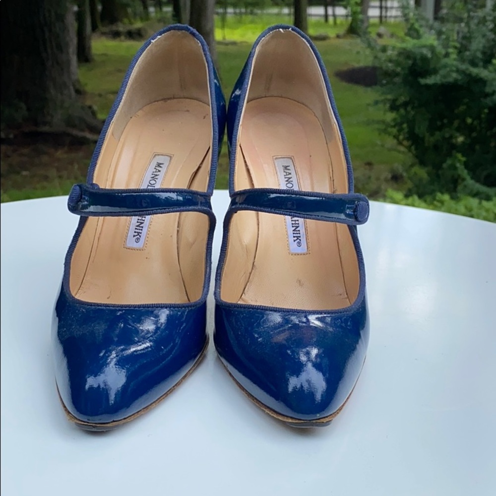 Manolo Blahnik "Campari" Mary Janes in Blue patent - Picture 2 of 9